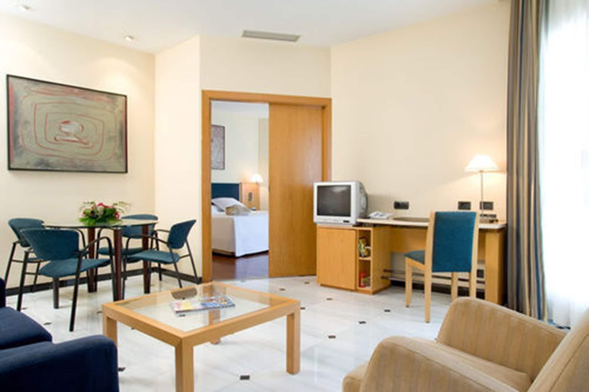 Urh Ciutat De Mataro Hotel Phòng bức ảnh