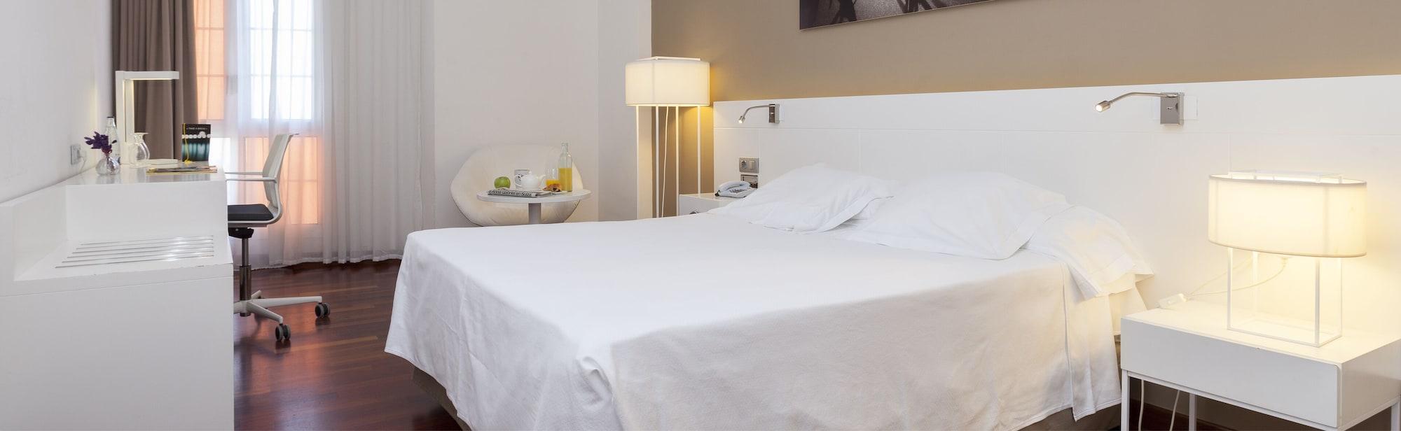 Urh Ciutat De Mataro Hotel Ngoại thất bức ảnh