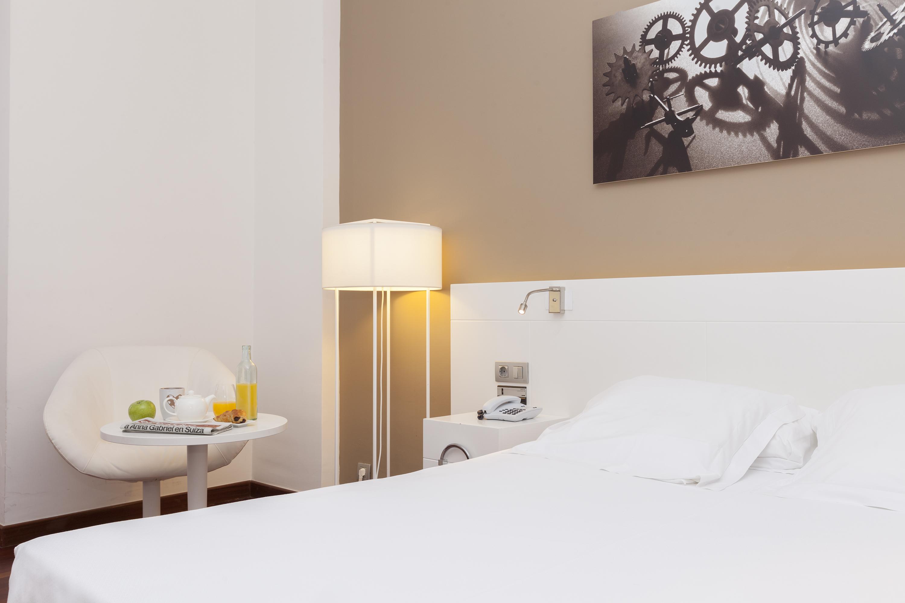 Urh Ciutat De Mataro Hotel Ngoại thất bức ảnh