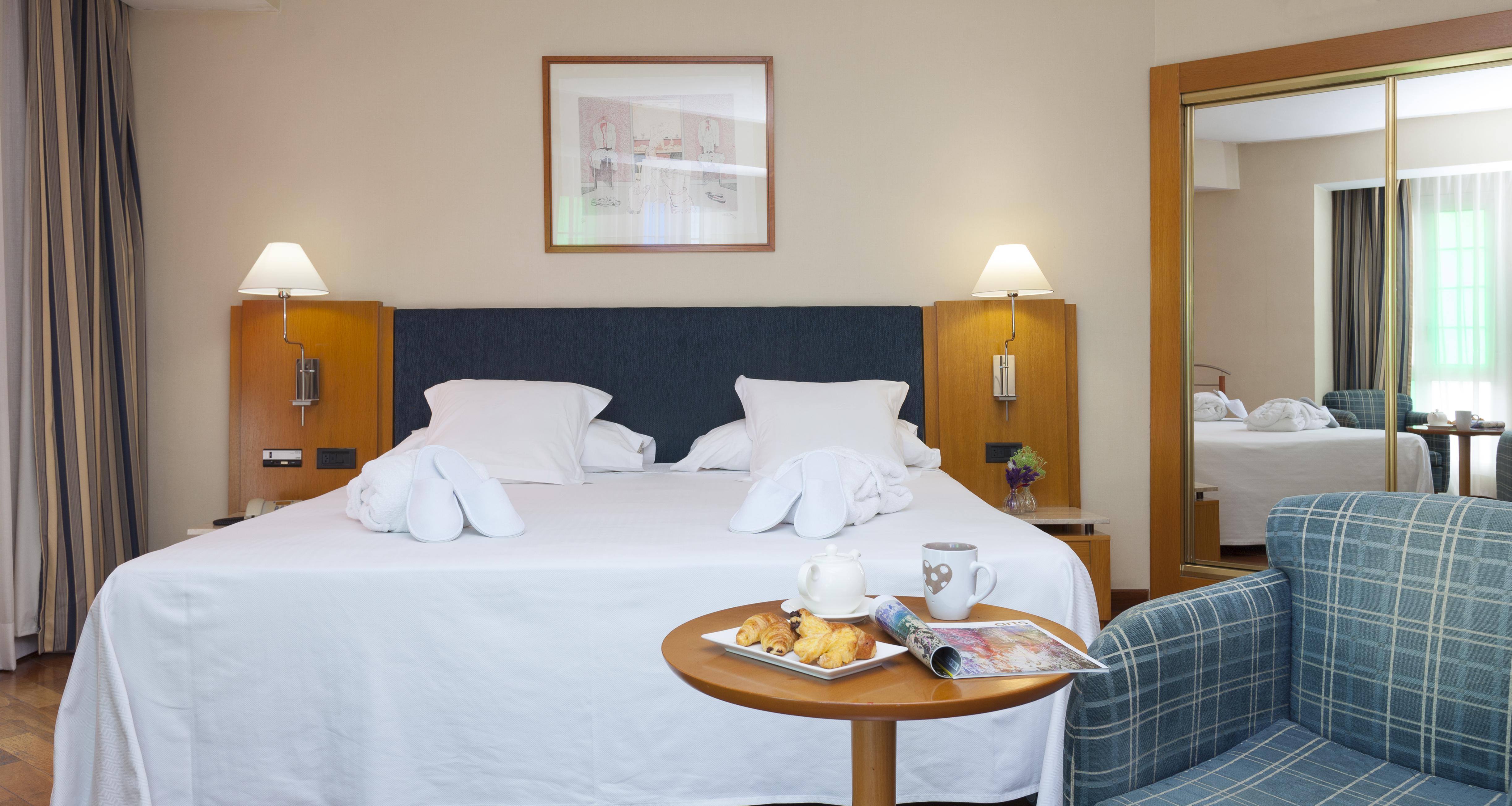 Urh Ciutat De Mataro Hotel Ngoại thất bức ảnh