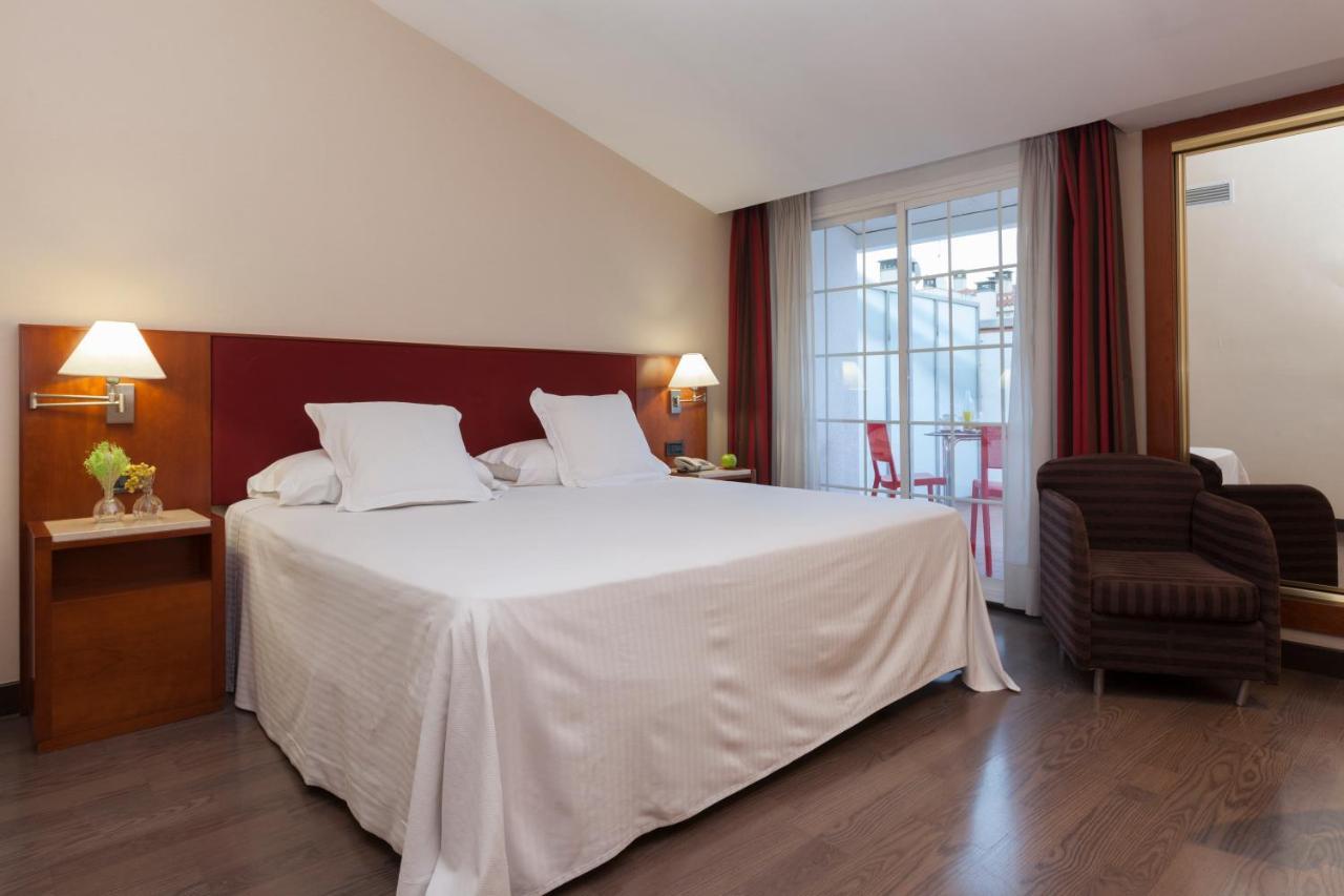 Urh Ciutat De Mataro Hotel Ngoại thất bức ảnh