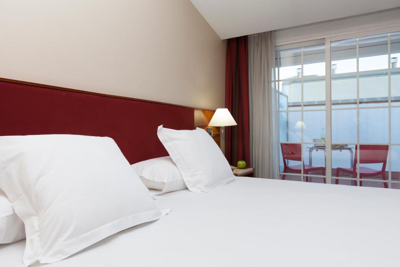 Urh Ciutat De Mataro Hotel Ngoại thất bức ảnh