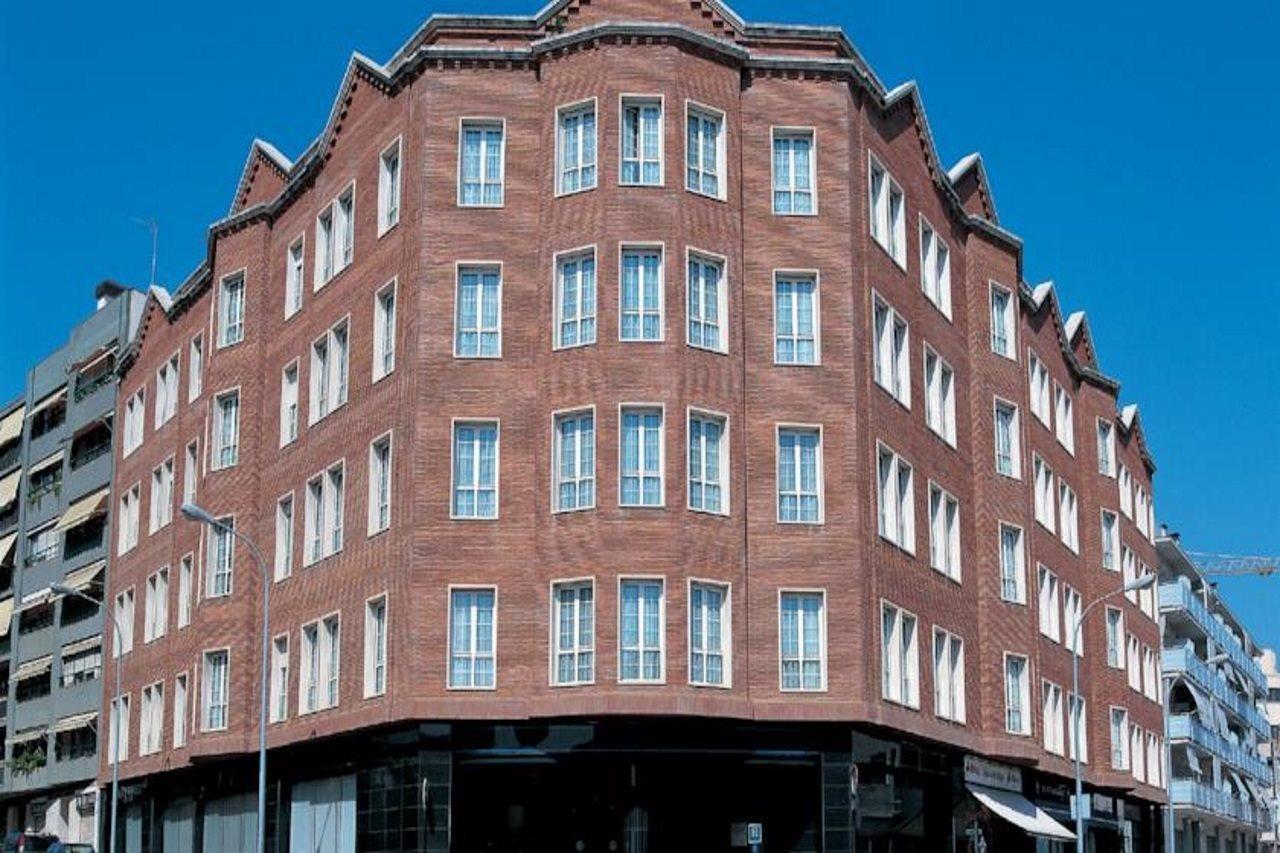 Urh Ciutat De Mataro Hotel Ngoại thất bức ảnh