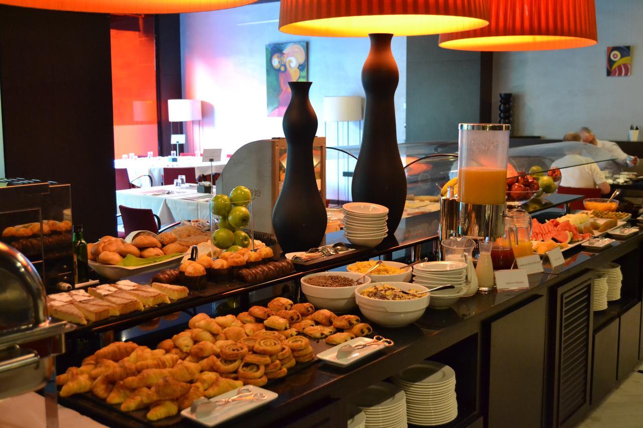 Urh Ciutat De Mataro Hotel Ngoại thất bức ảnh
