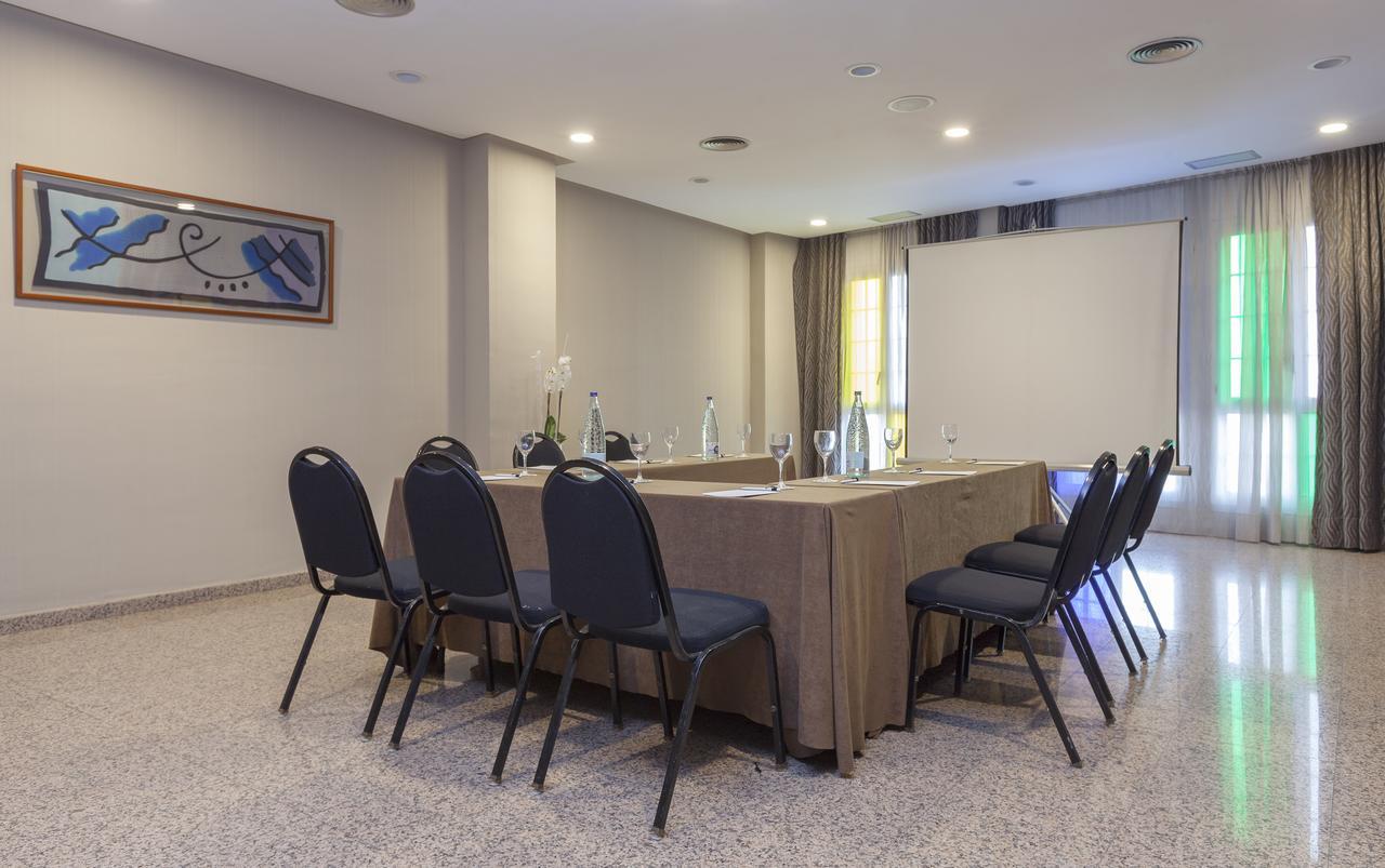Urh Ciutat De Mataro Hotel Ngoại thất bức ảnh