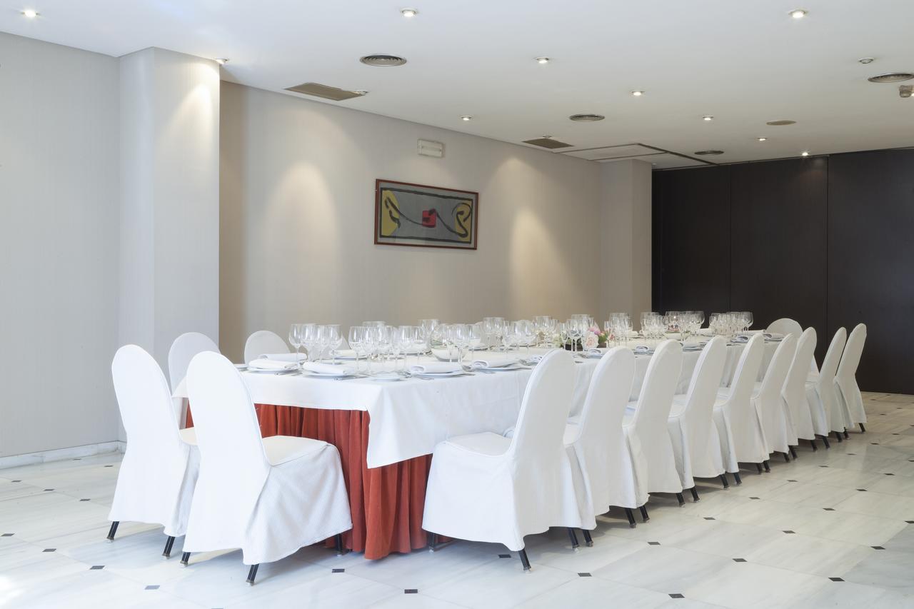 Urh Ciutat De Mataro Hotel Ngoại thất bức ảnh