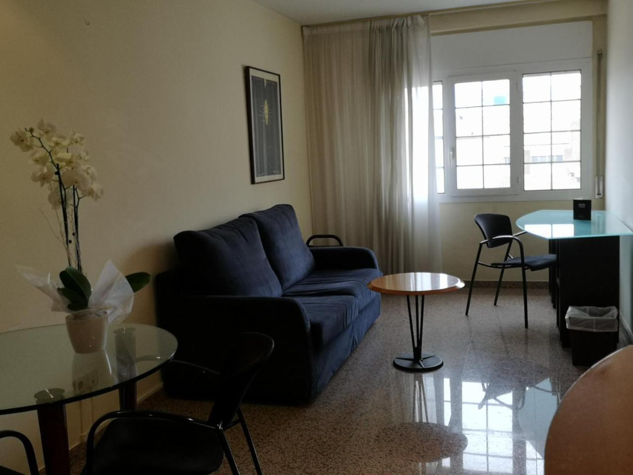 Urh Ciutat De Mataro Hotel Ngoại thất bức ảnh